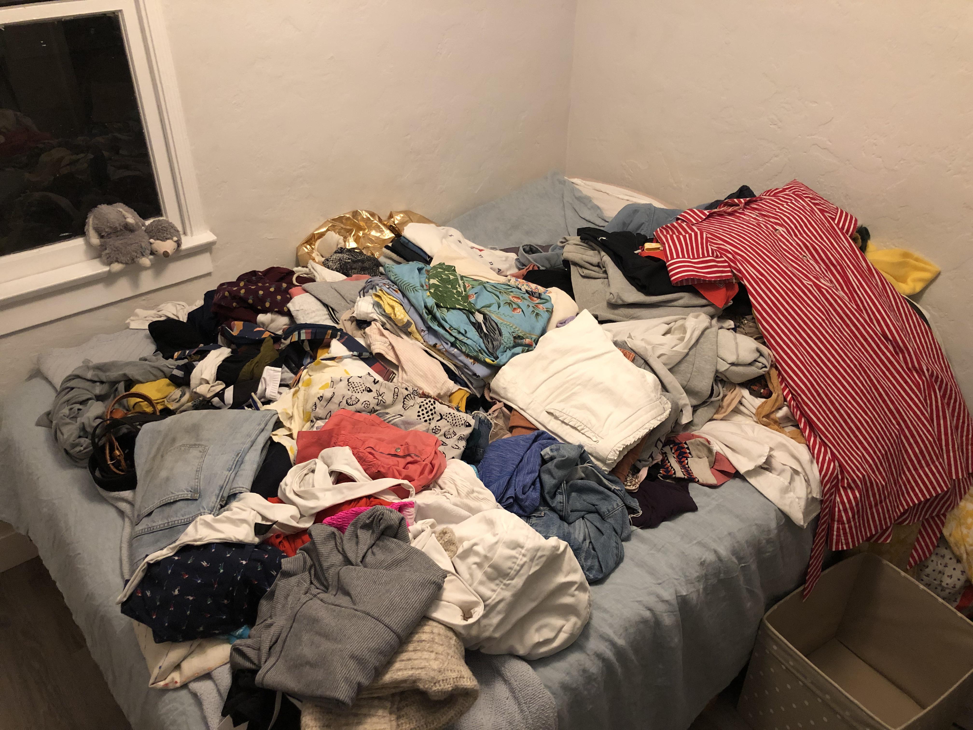 T-Shirt folding procedure steps